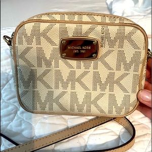 Michael Kors Signature Crossbody